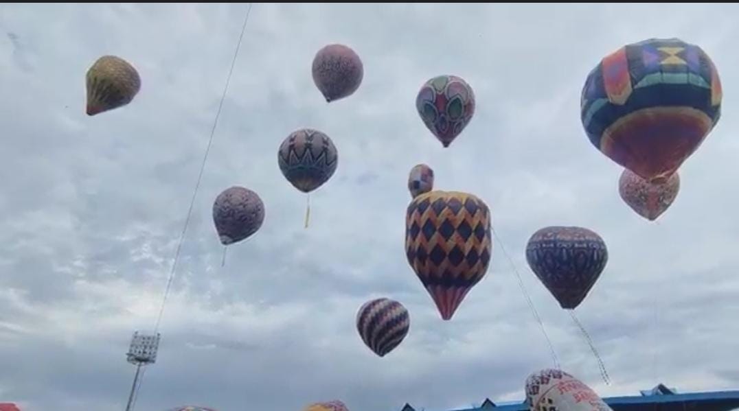 Gambar Artikel Kemenhub Edukasi Keselamatan Penerbangan melalui Festival Balon Udara di Pekalongan