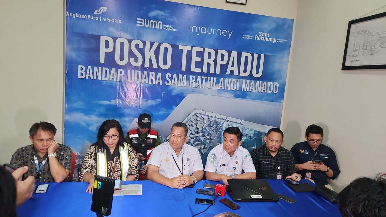 Gambar Berita Terbaru Gunung Ruang Kembali Erupsi Operasional Bandara Samratulangi...