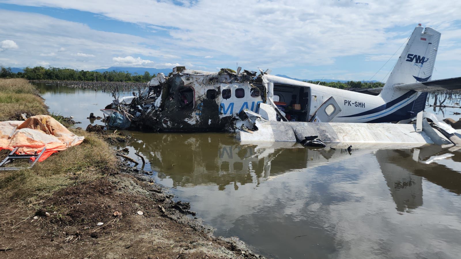 Gambar Artikel Kecelakaan Pesawat Perintis PT. SAM Air di Bandara Panua Pohuwato