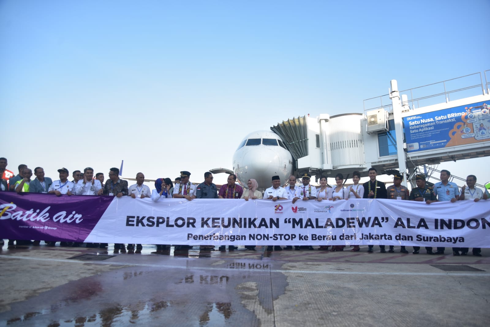 Gambar Artikel Ditjen Hubud Apresiasi Kembalinya Penerbangan Langsung di Bandara Kalimarau