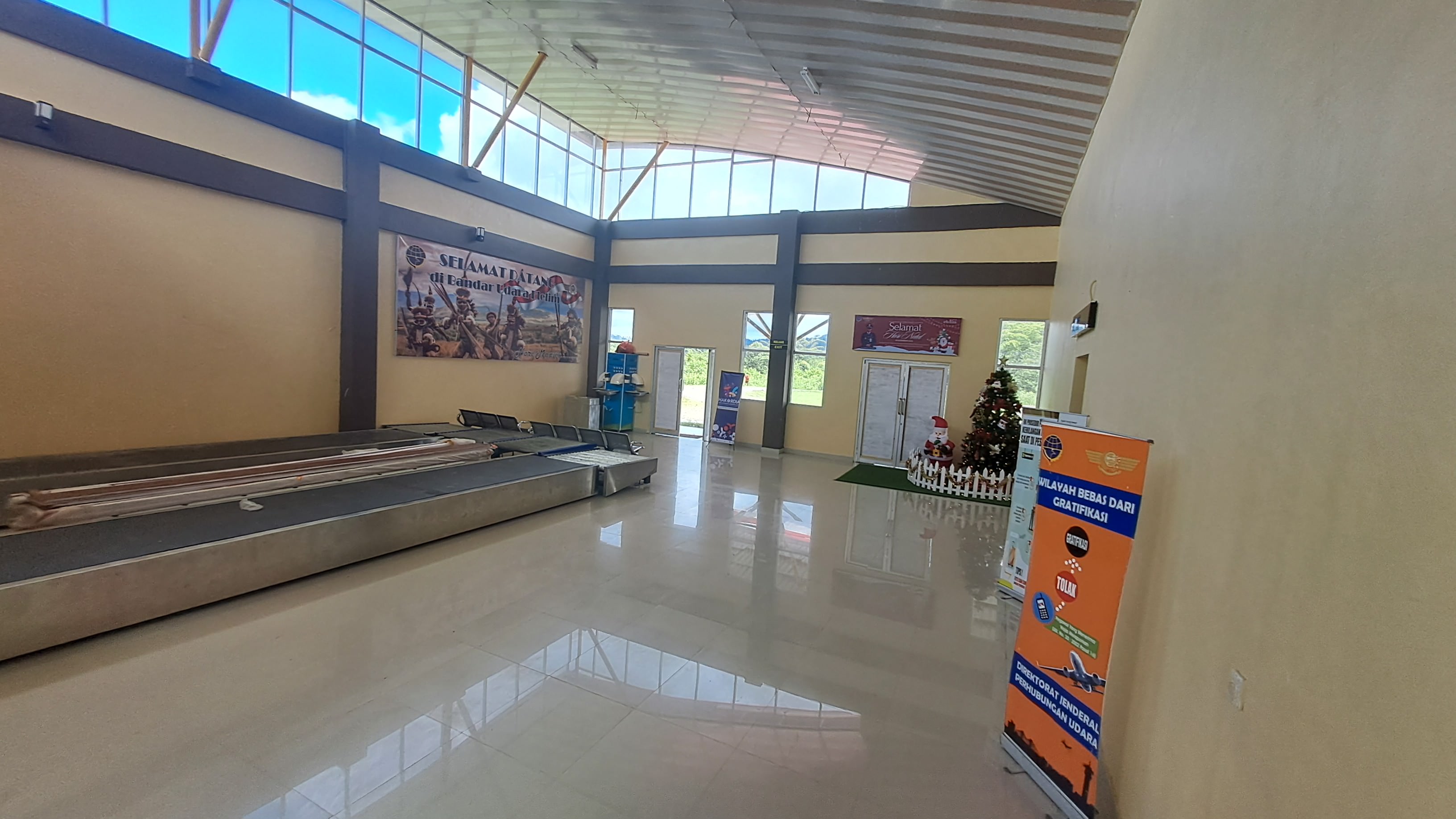 Foto Bandara Area Kedatangan