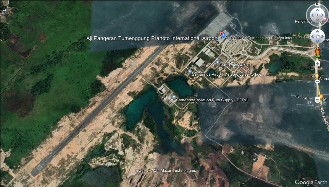 Gambar Peta Bandara Peta Letak APT. Pranoto yang diambil dari Google Earth.