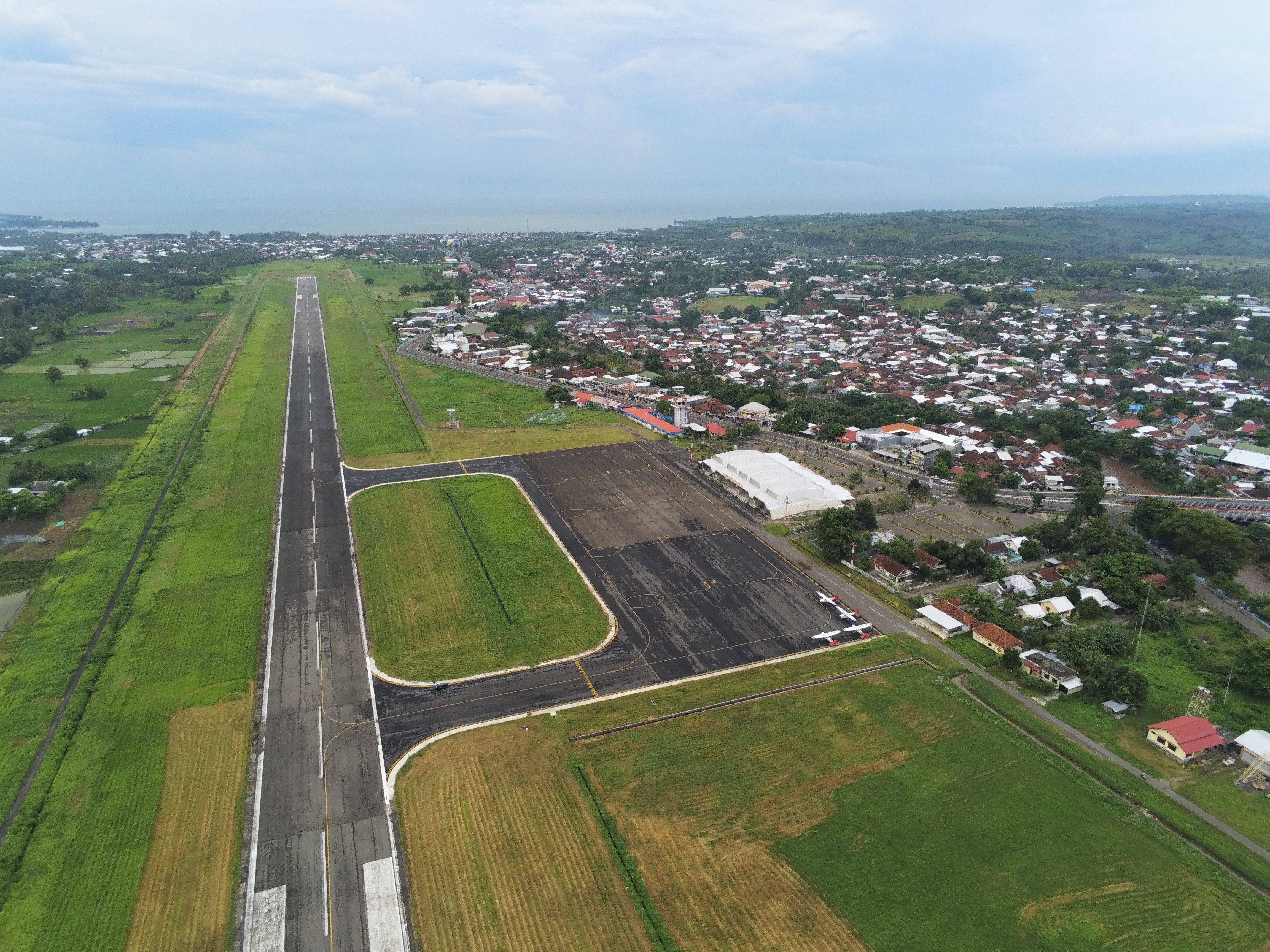 Foto Bandara FASILITAS SISI UDARA 
