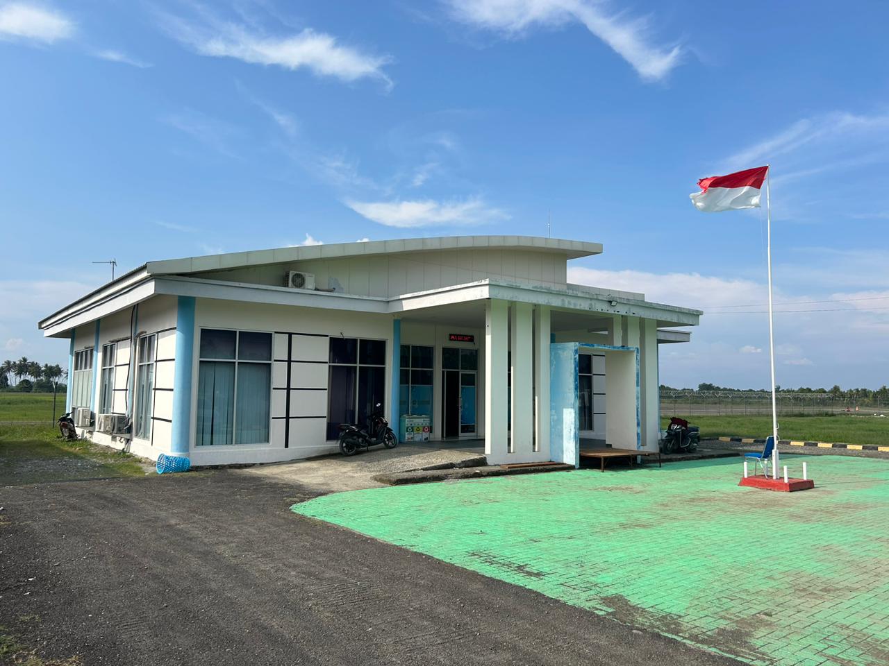 Foto Bandara Gedung Administrasi
