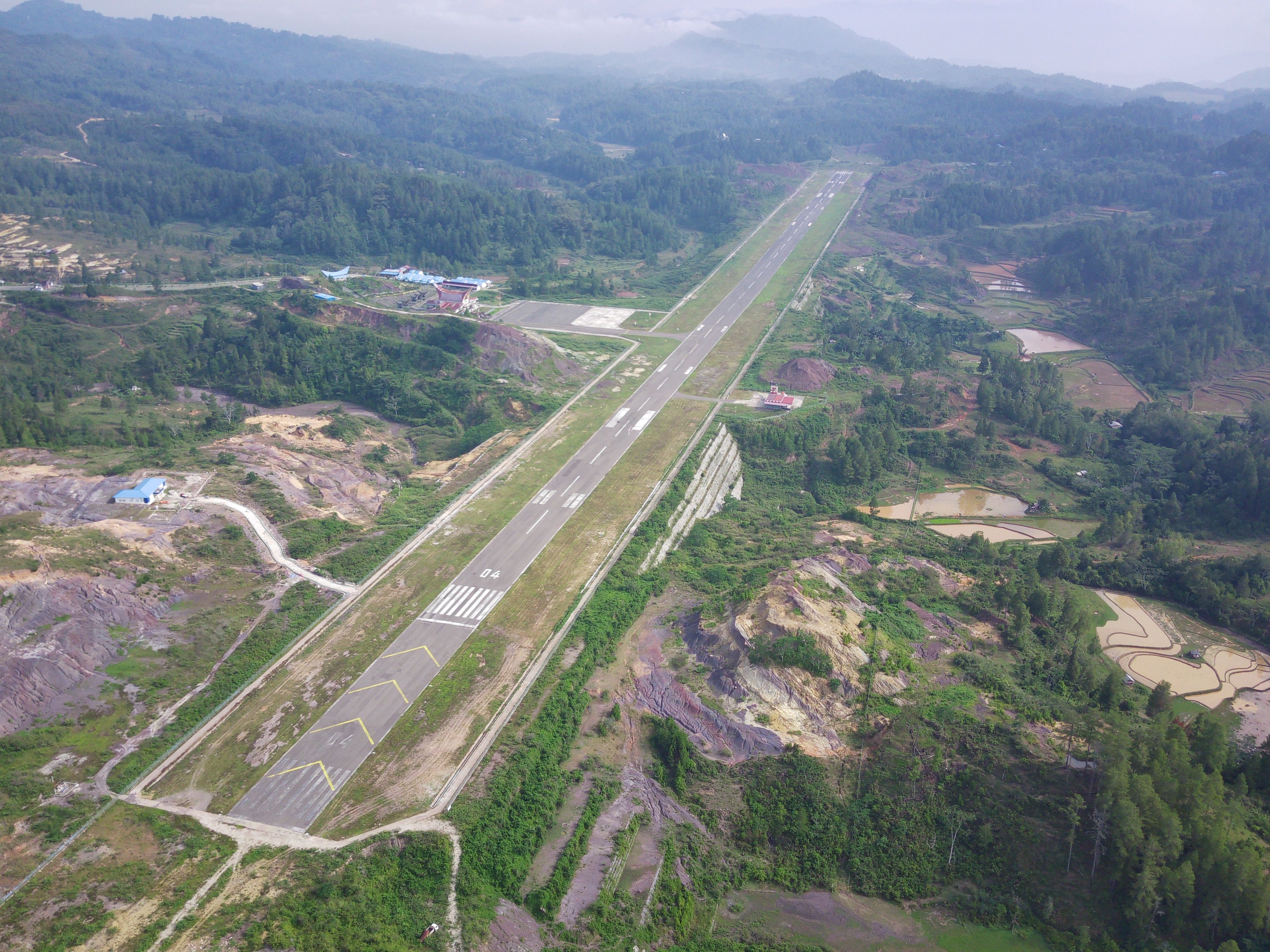 Foto Bandara Runway Bandar Udara Toraja