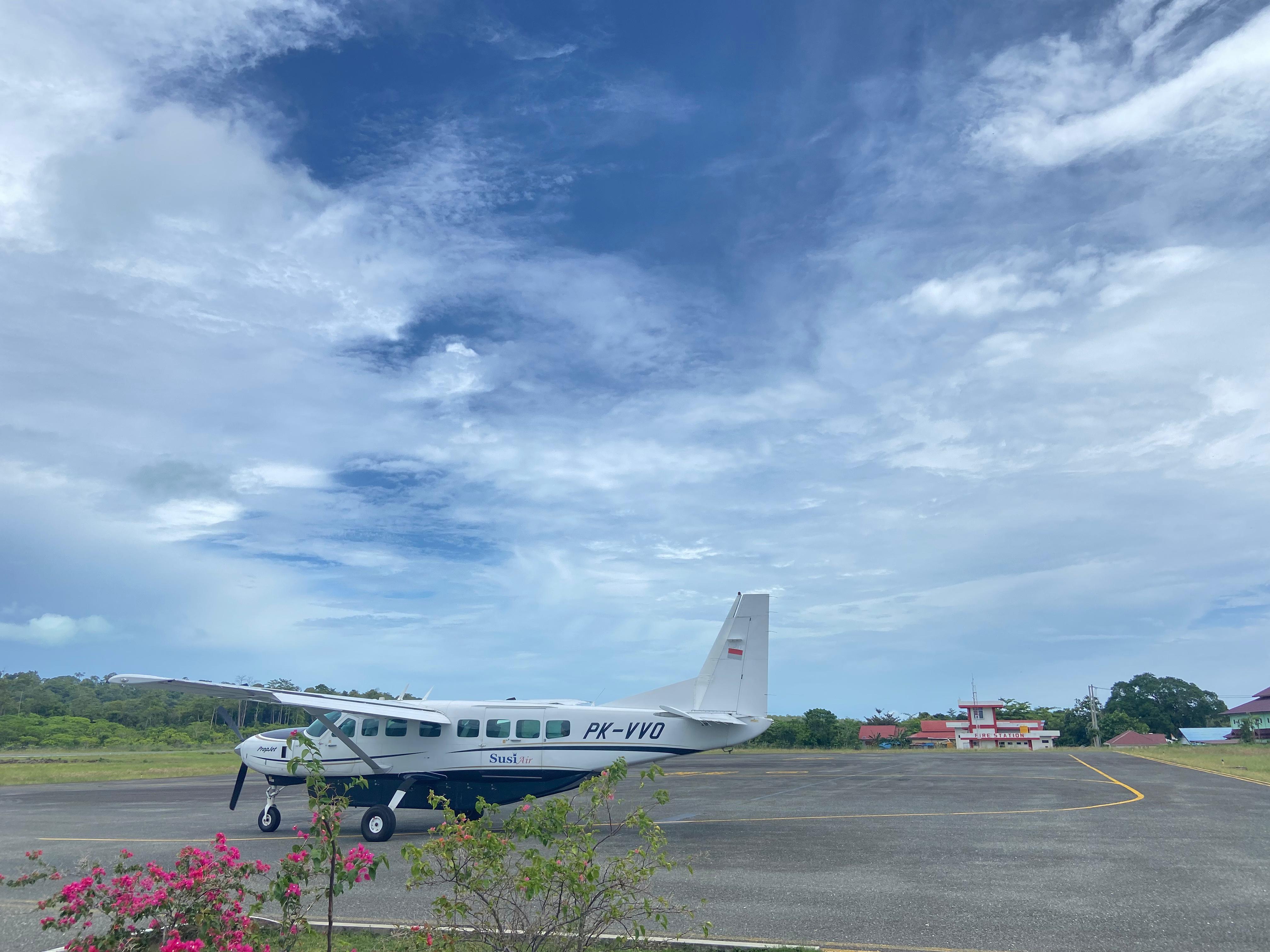 Foto Bandara Apron - Kantor UPBU Maratua