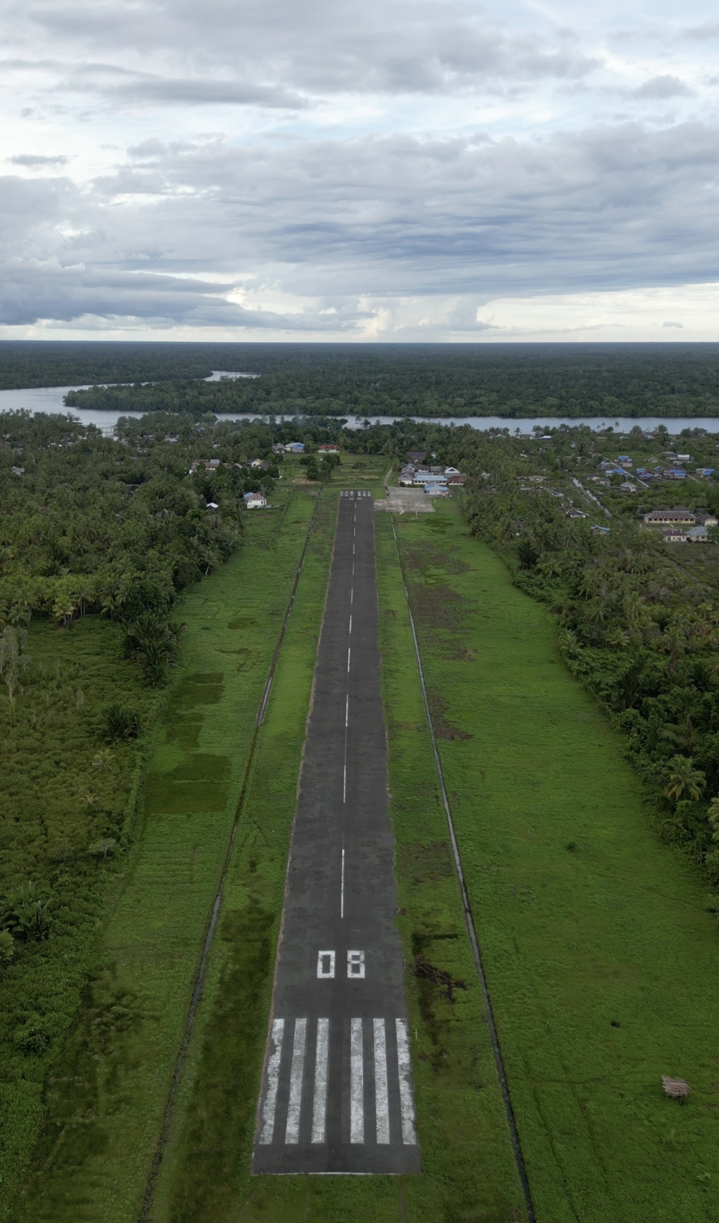Foto Bandara Foto Aerial Bandara Inanwatan