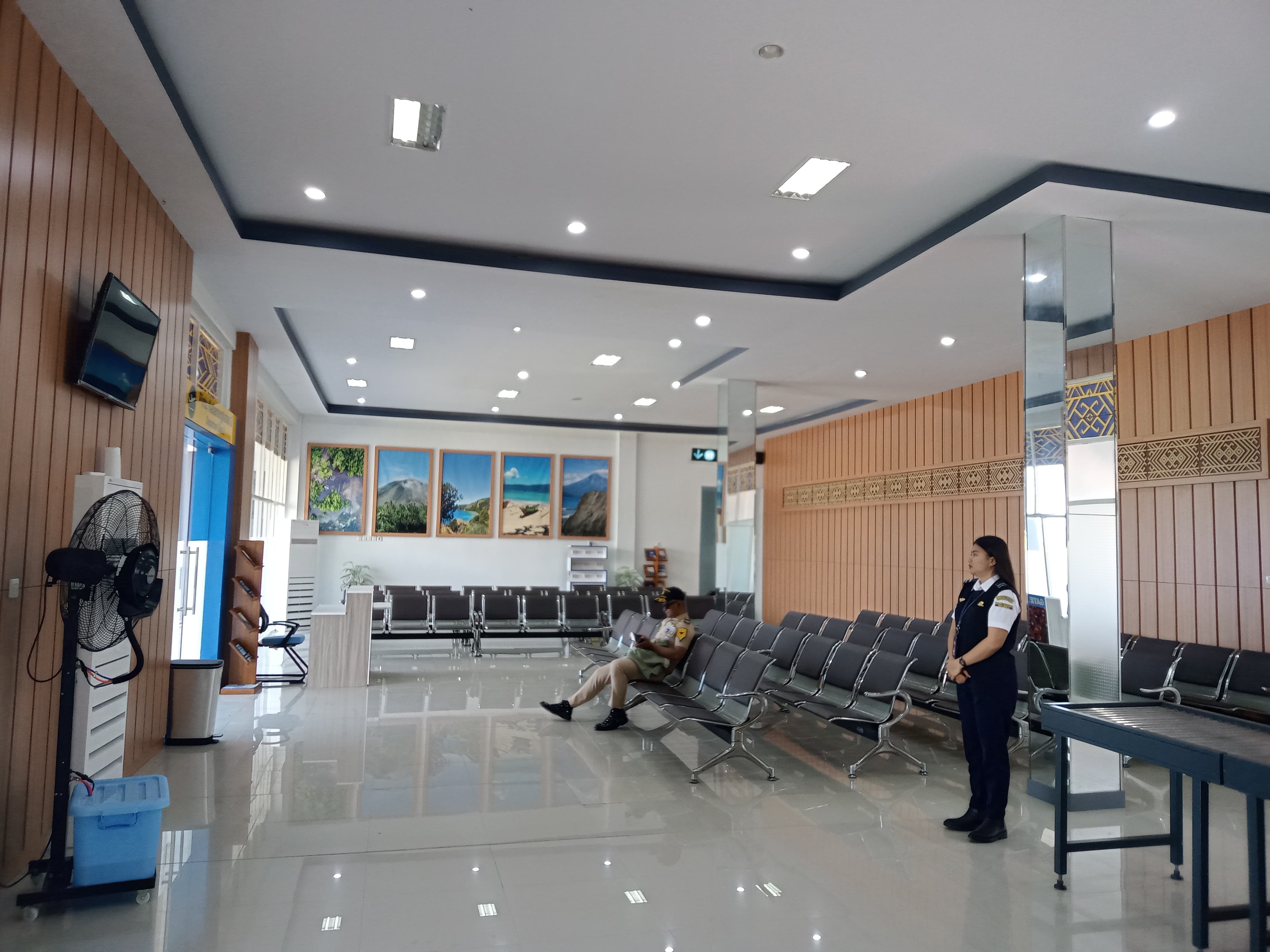 Foto Bandara Ruang tunggu