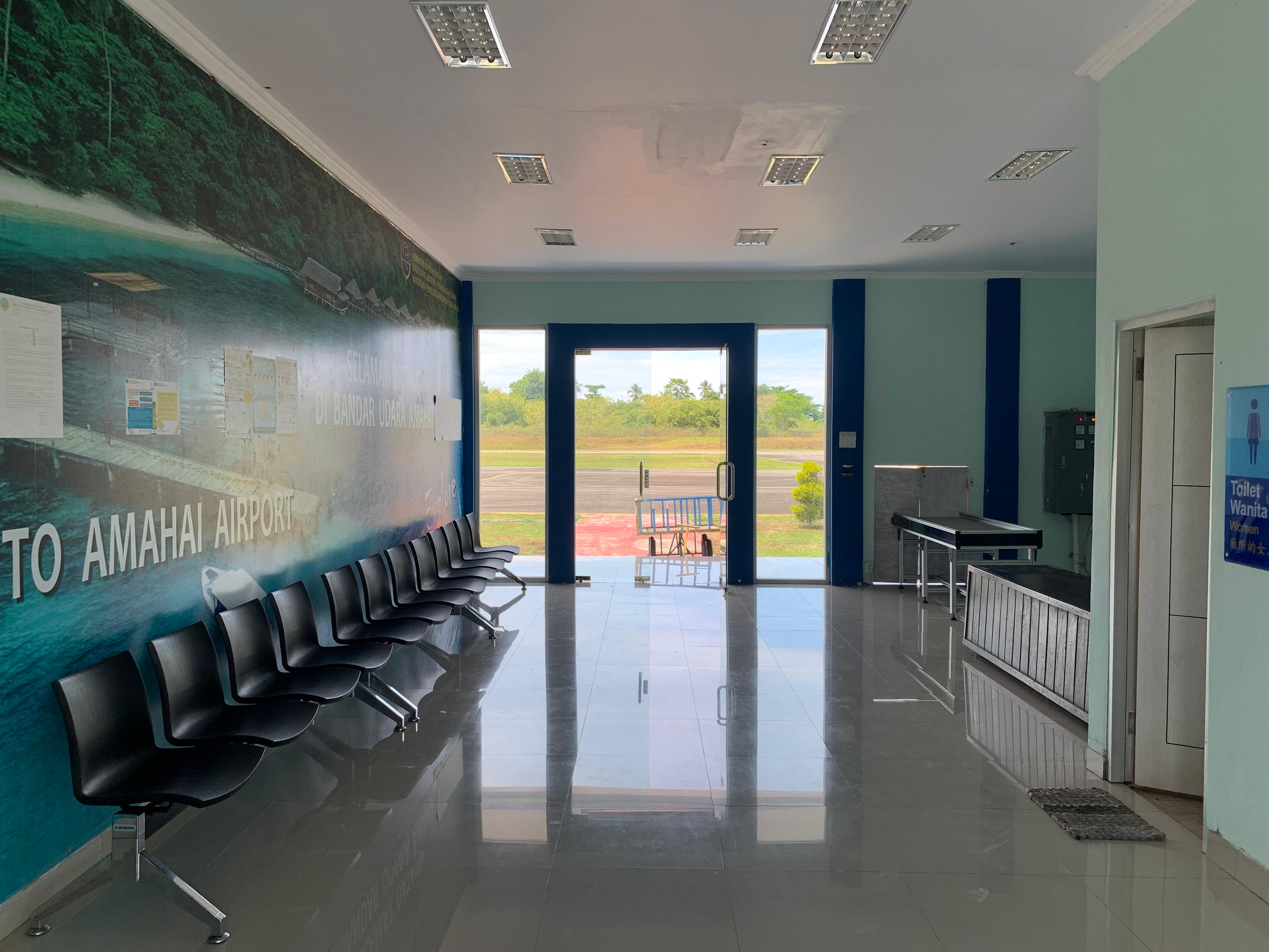 Foto Bandara Ruang Kedatangan Terminal 