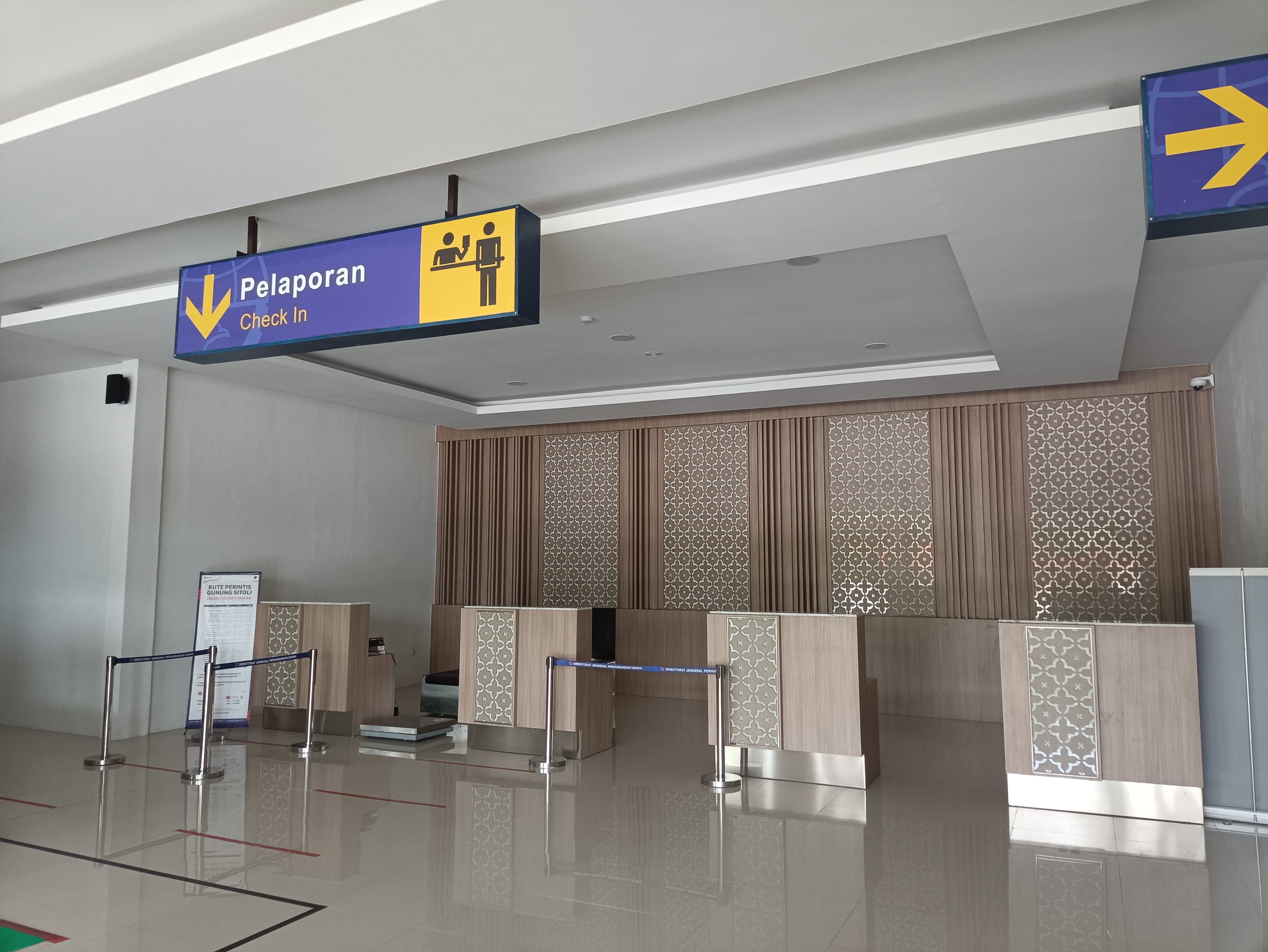 Foto Bandara Counter Check-in 