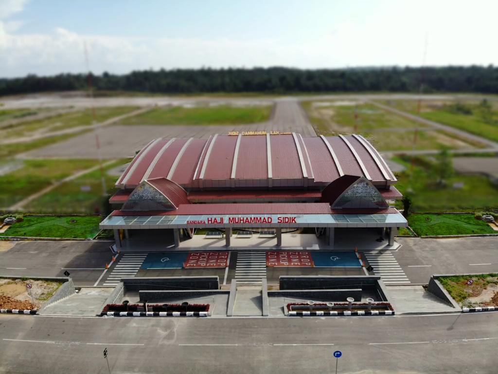 Foto Bandara Gedung Terminal Bandar Udara