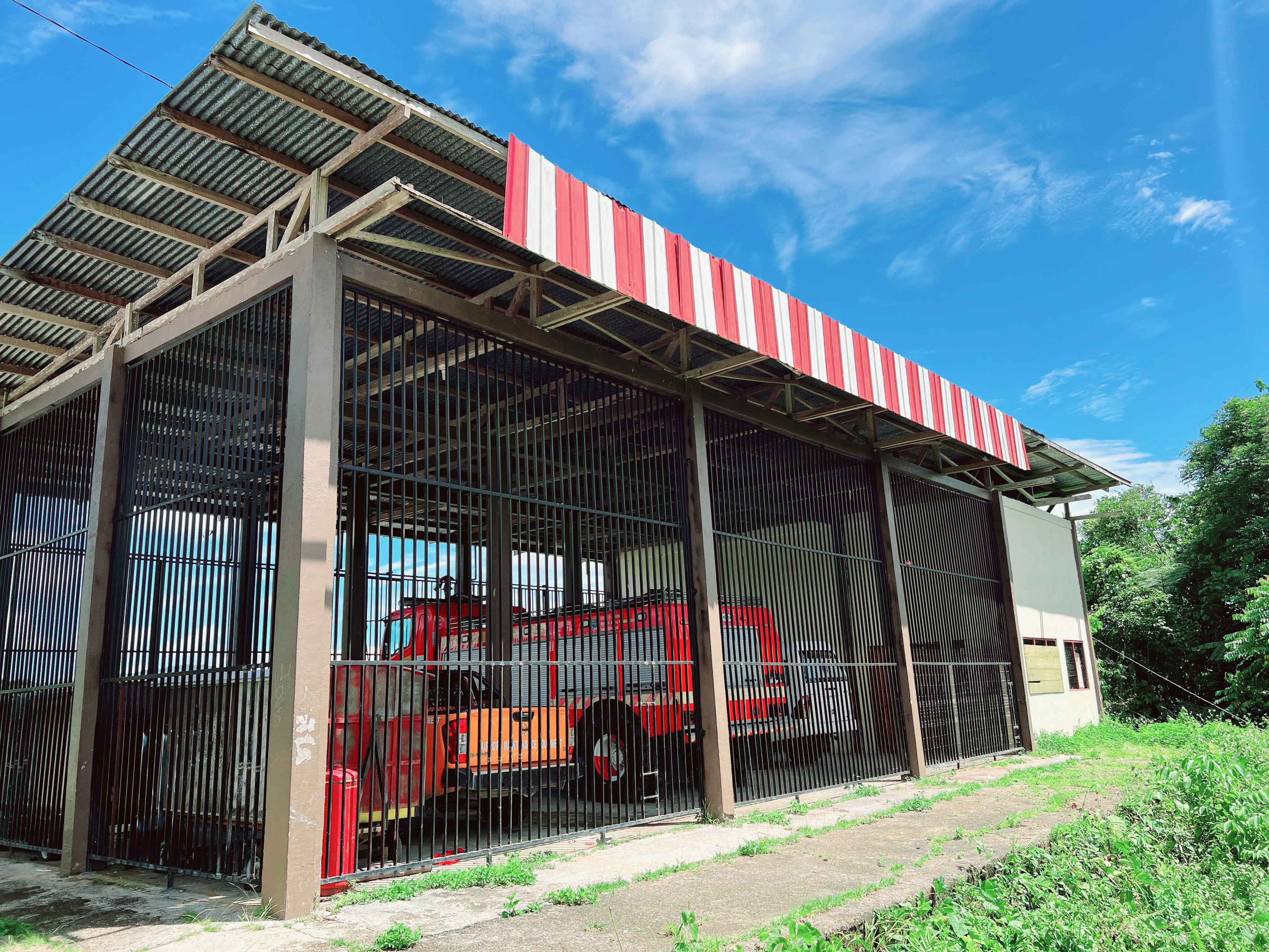 Foto Bandara Gedung Fire Fighting Tampak Belakang