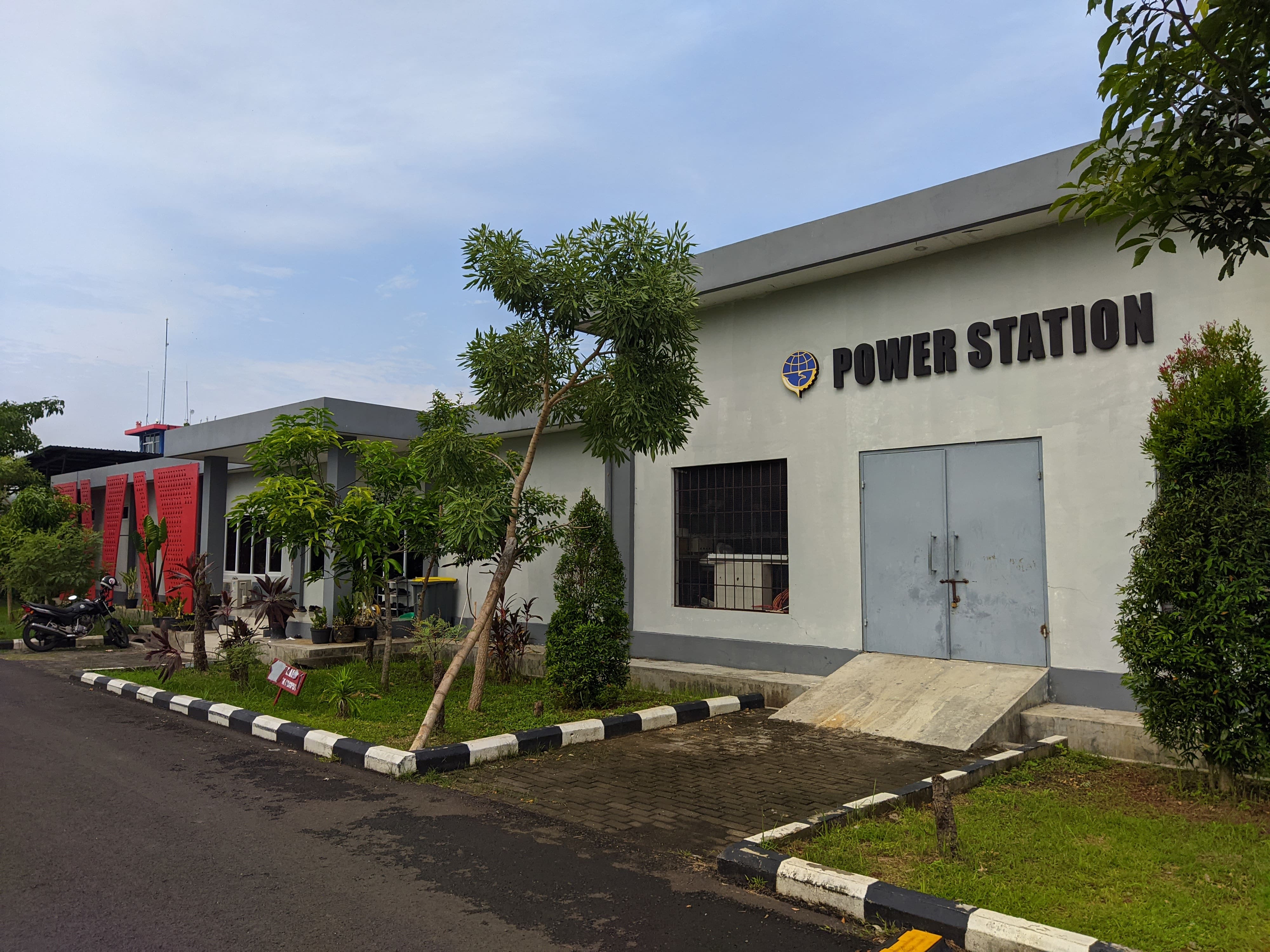 Foto Bandara Gedung Power Station