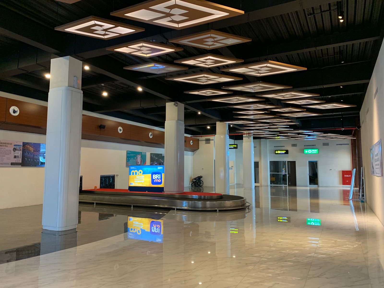 Foto Bandara Terminal Kedatangan