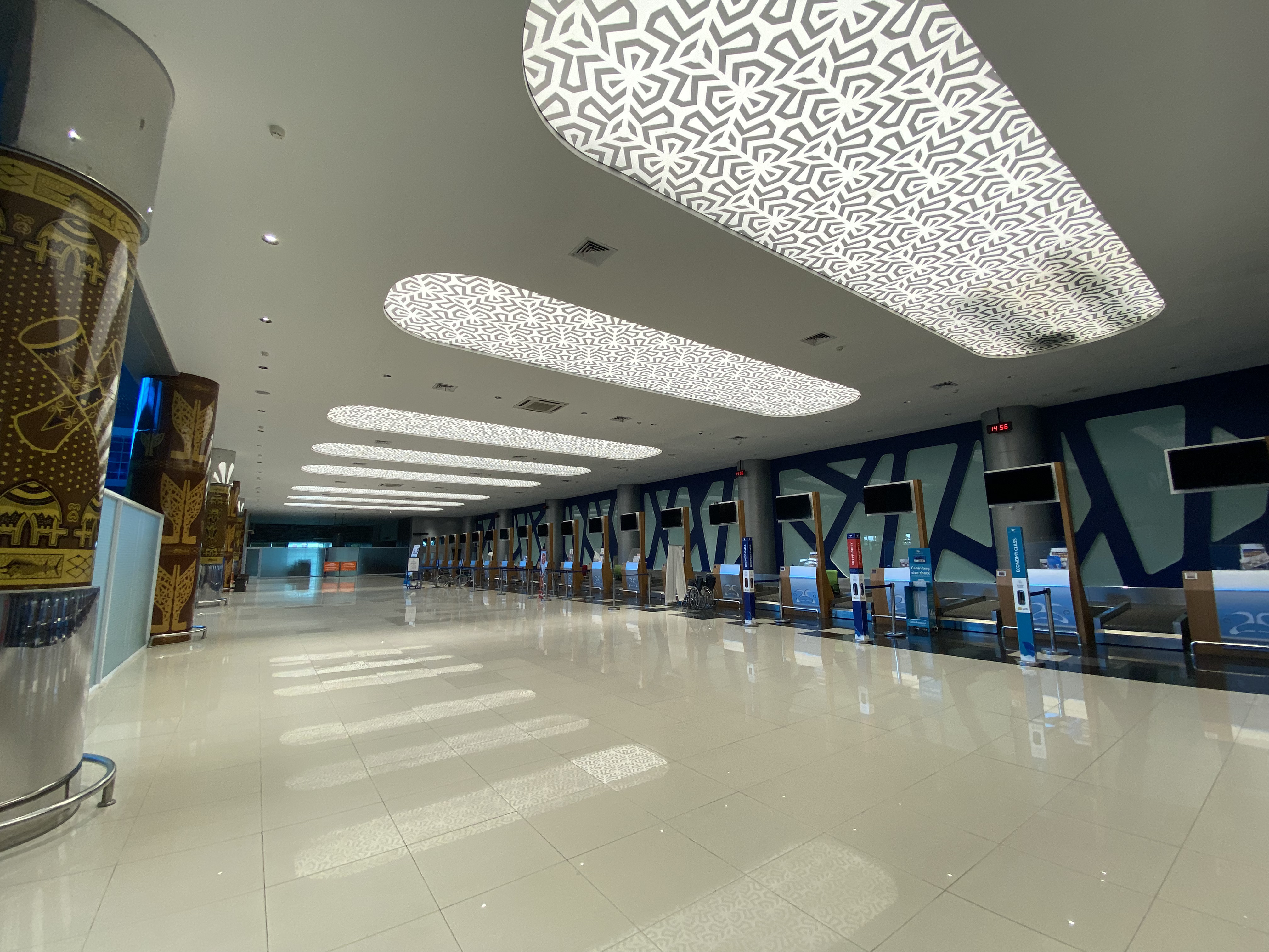 Foto Bandara CHECK-IN COUNTER